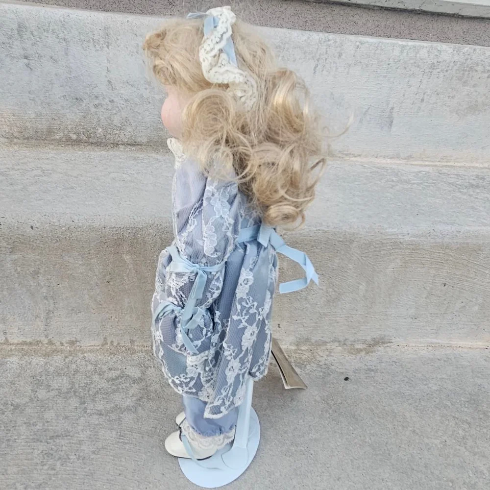 Girls Seymour Mann Blue & White Porcelain Doll One Size, Approximately 15" Tall - Picture 8 of 9